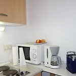 Tolstov-Hotels Big Room Apartment With Balcony
