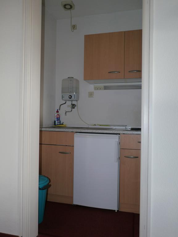 Apartment Tolstov-Hotels Big Room Apartment With Balcony Düsseldorf